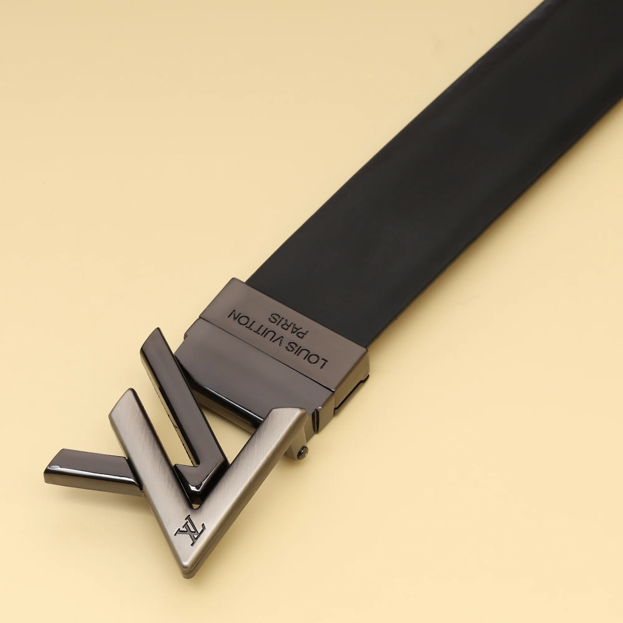 LV Signature Edge Belt - Image 2