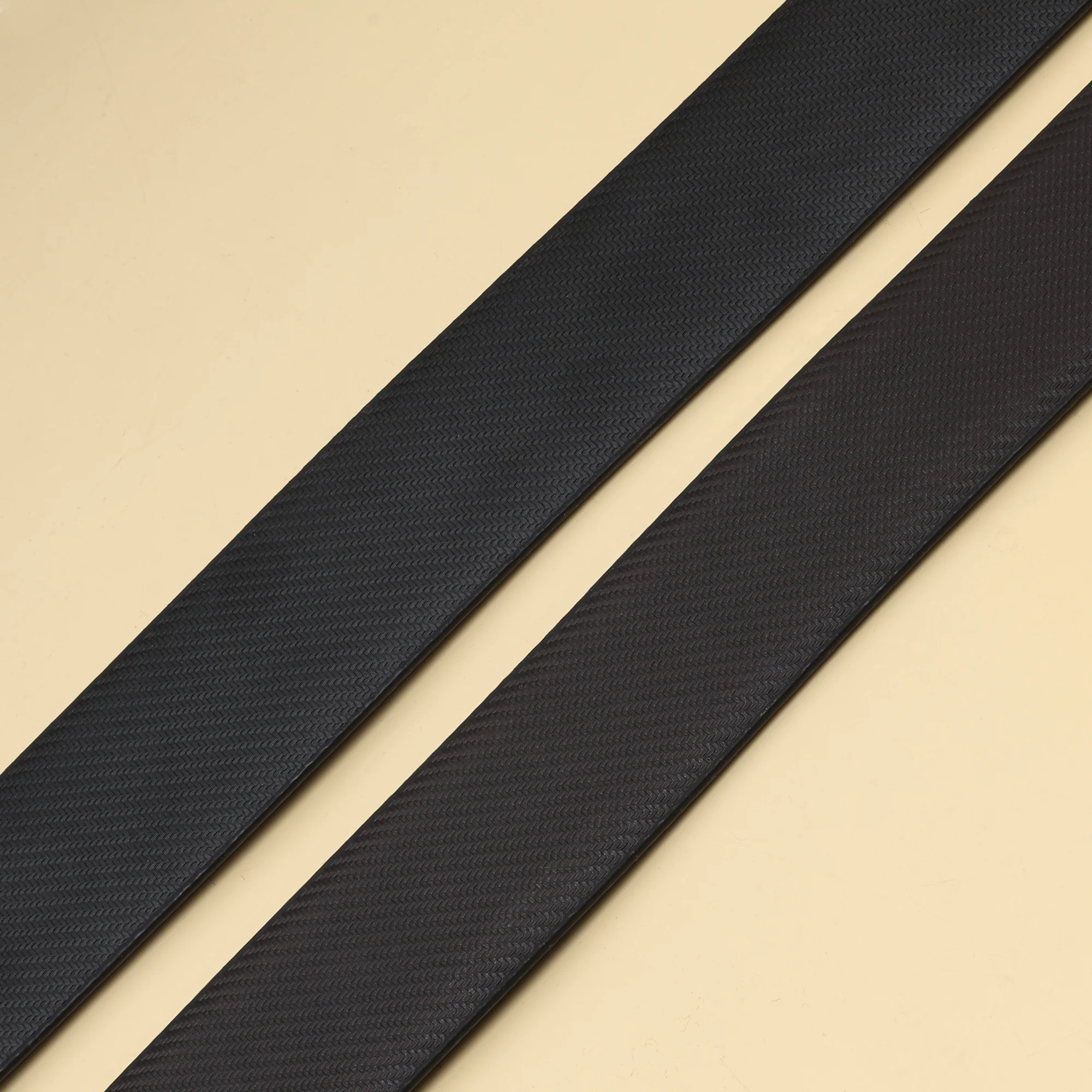 Noir Luxe Signature Belt - Image 3